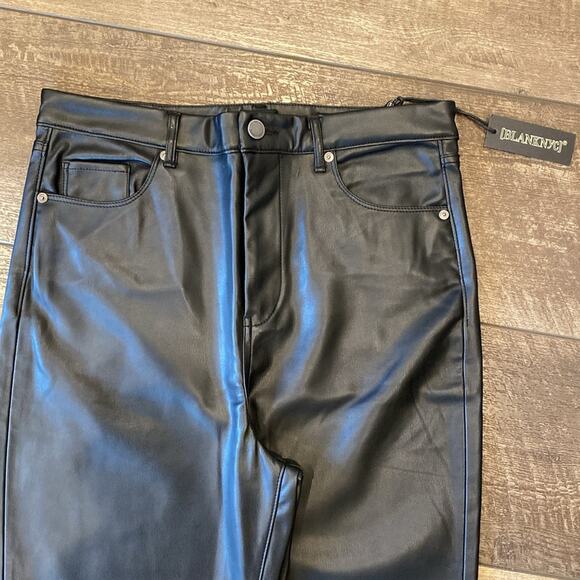 NWT BLANKNYC Need You Tonight Pant Vegan Leather Black Size 31 - Picture 5 of 14